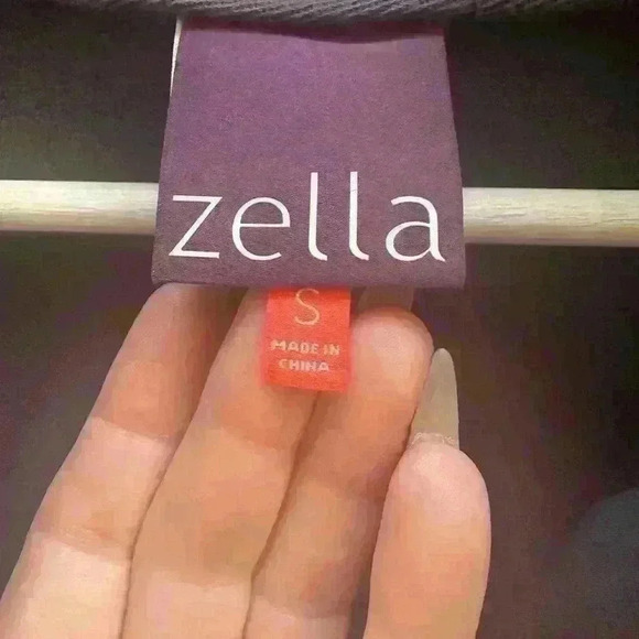 Zella Parka 💗 size S. - Picture 8 of 8